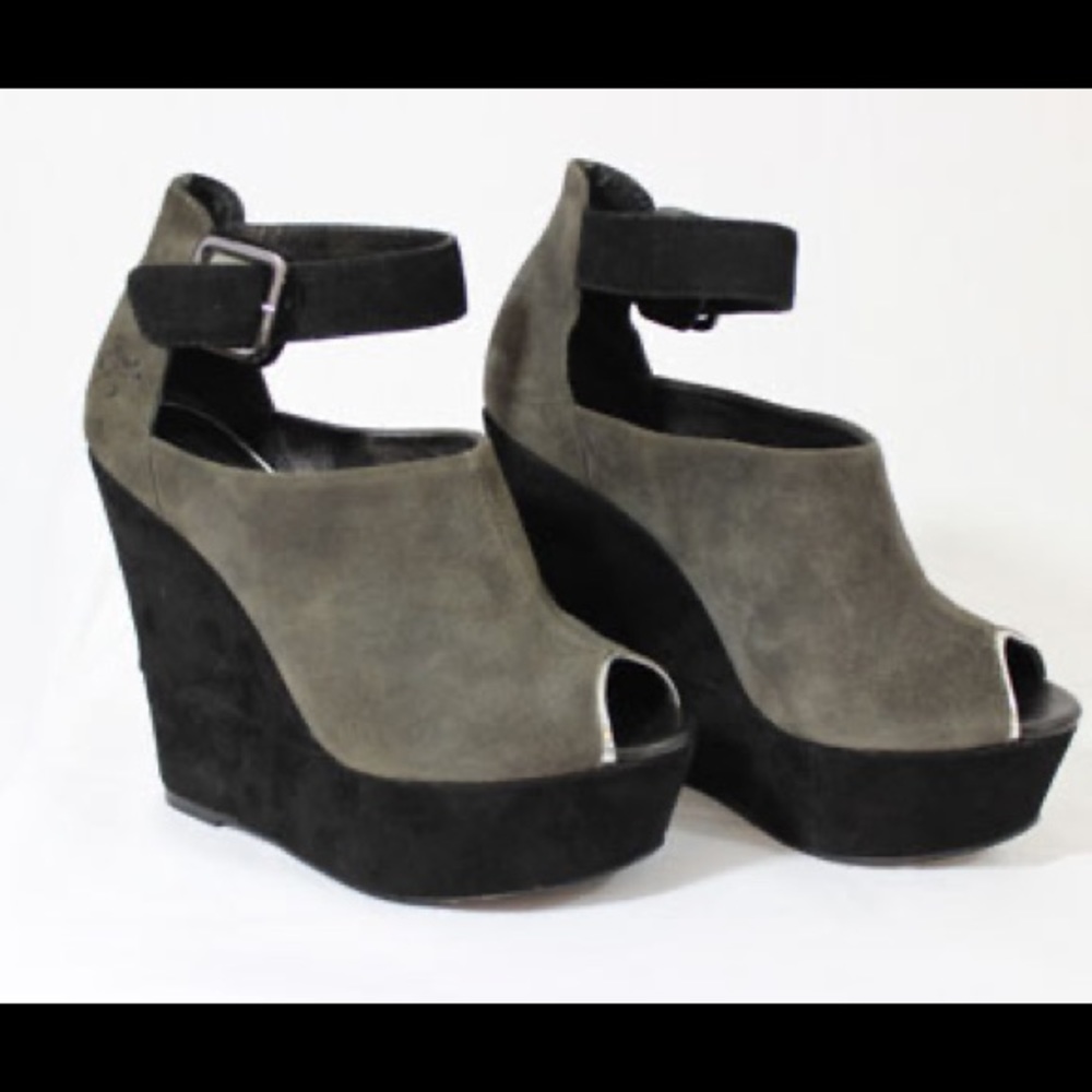 Shawn Loren Urban wedge